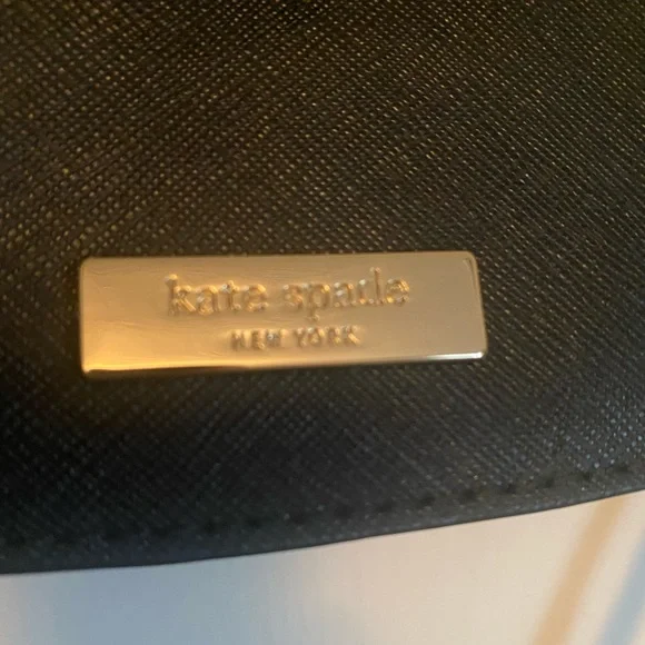 KateSpade laurel way greer crossbody in black. - Picture 5 of 6